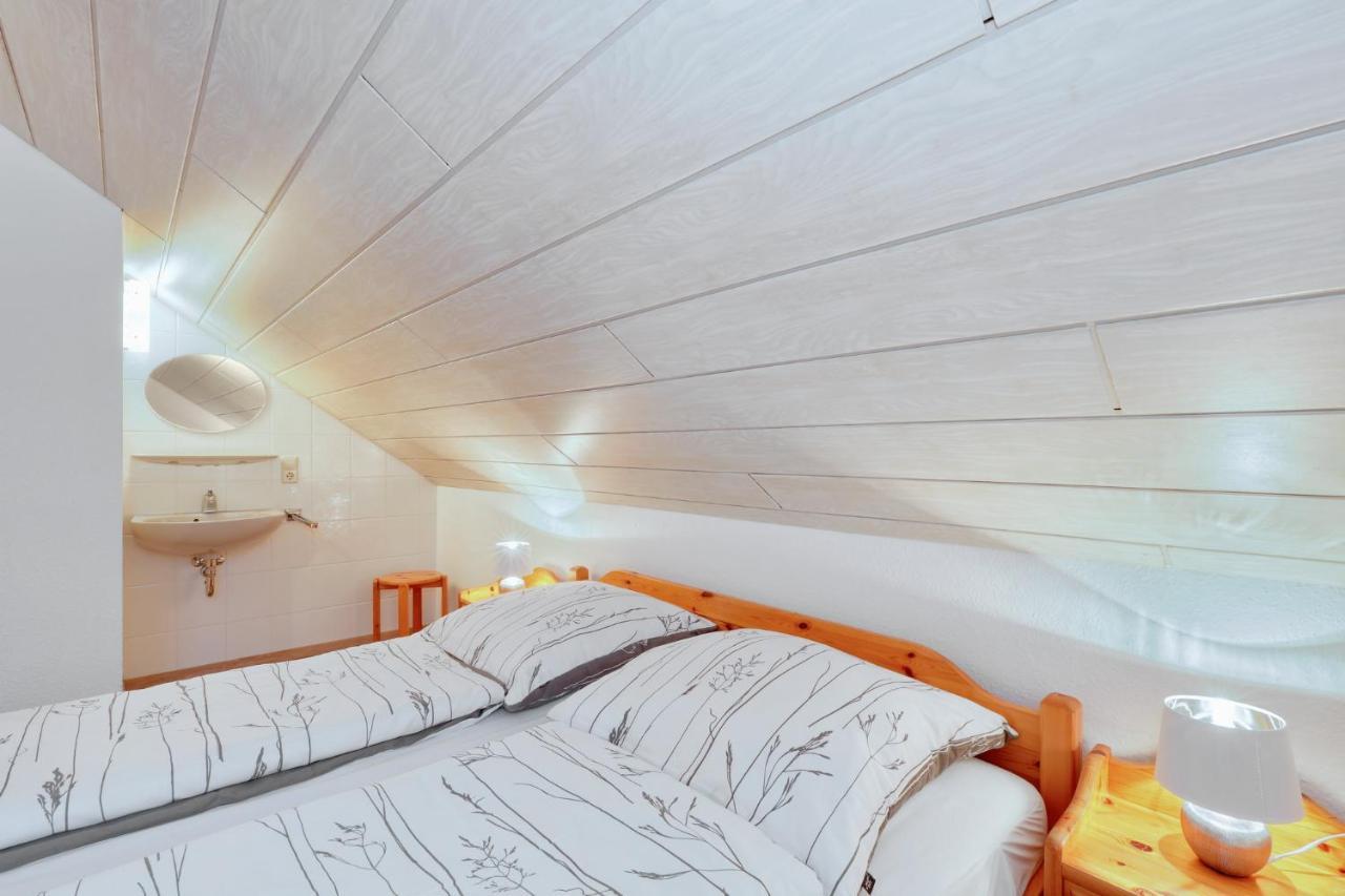 Seepark Kirchheim Ferienhaus Bei Nina Mit Sauna Zewnętrze zdjęcie